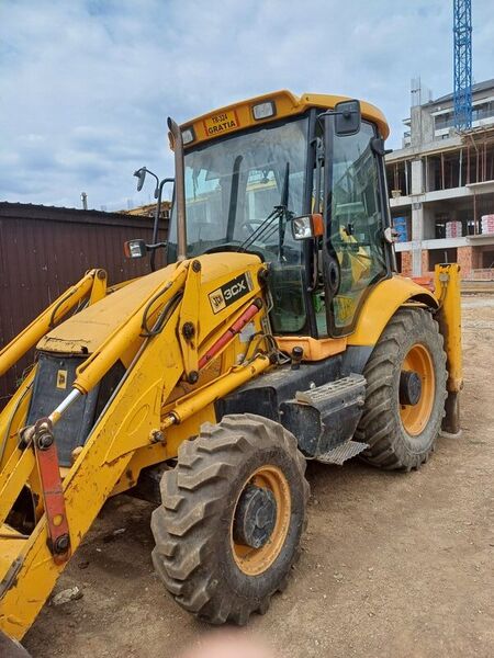 Vanzare Buldoexcavator Militari Residence