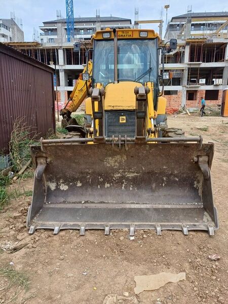 Vanzare Buldoexcavator Militari Residence